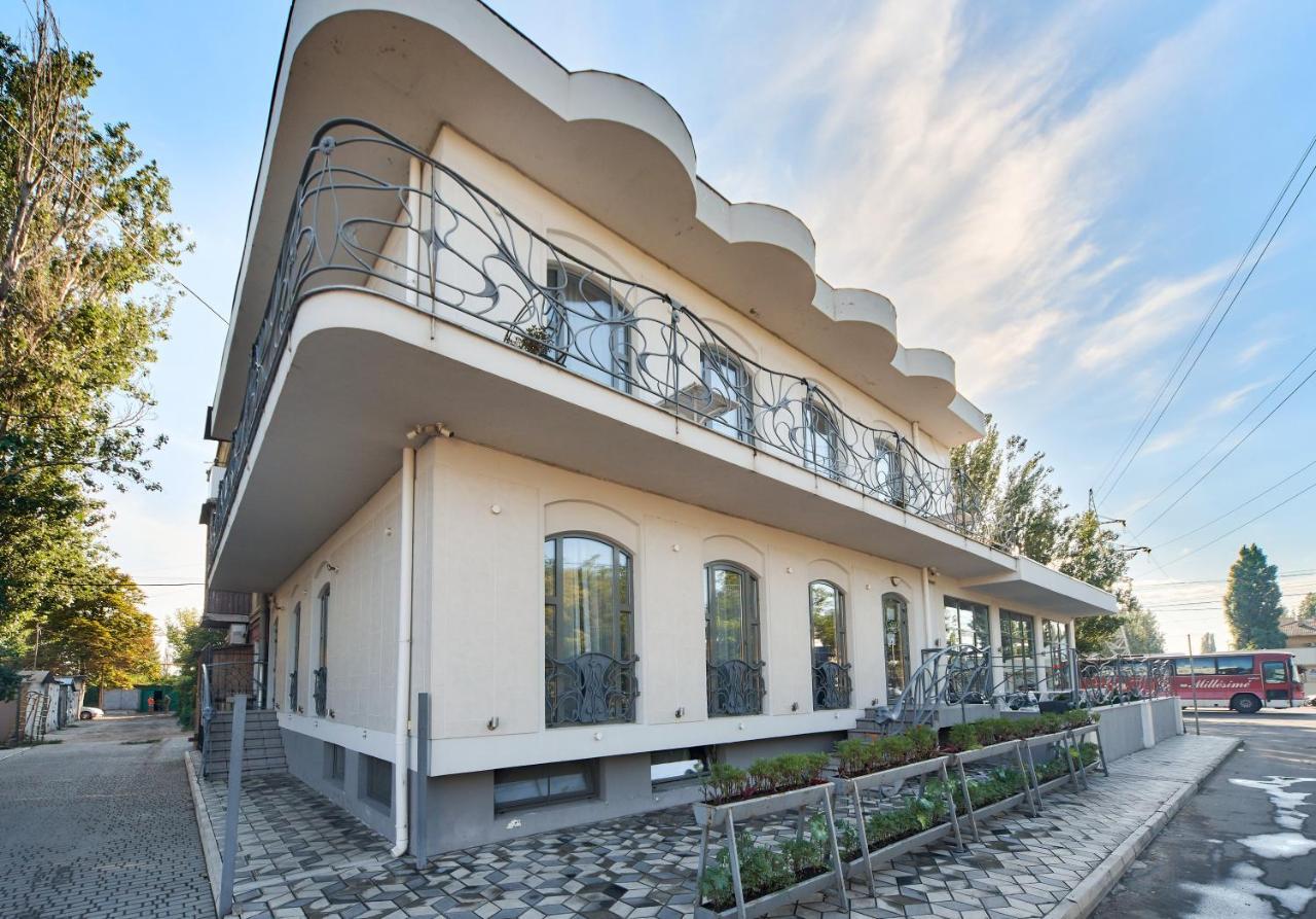 Gaudi Stylish Hotel โอเดสซา ภายนอก รูปภาพ
