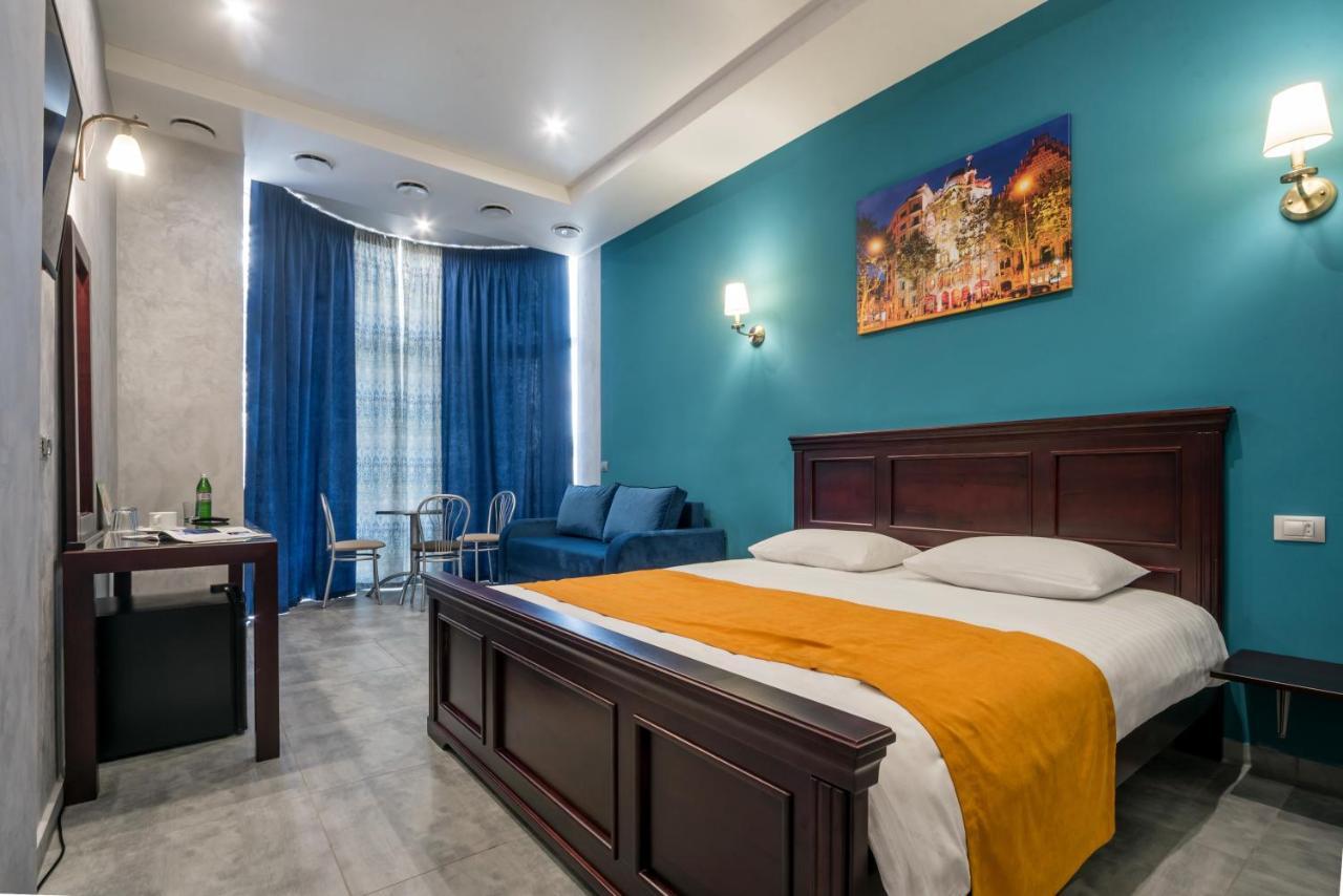 Gaudi Stylish Hotel โอเดสซา ภายนอก รูปภาพ