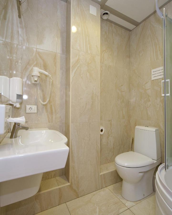 Gaudi Stylish Hotel โอเดสซา ภายนอก รูปภาพ