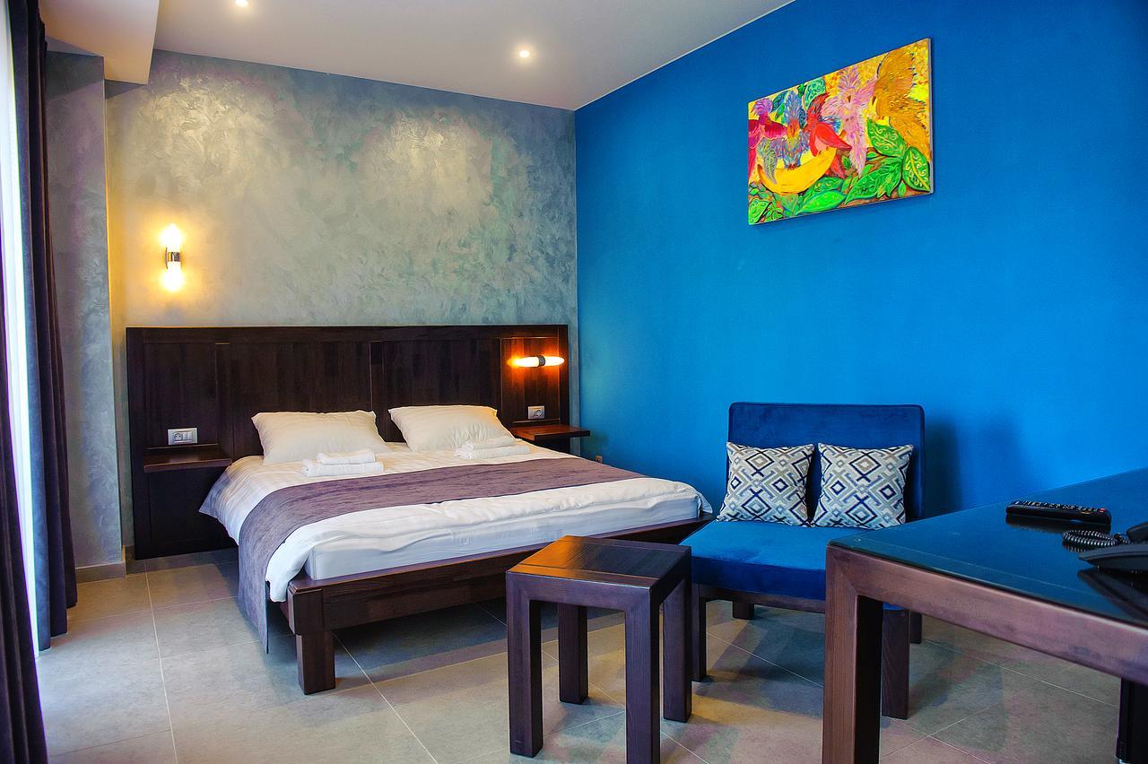 Gaudi Stylish Hotel โอเดสซา ภายนอก รูปภาพ